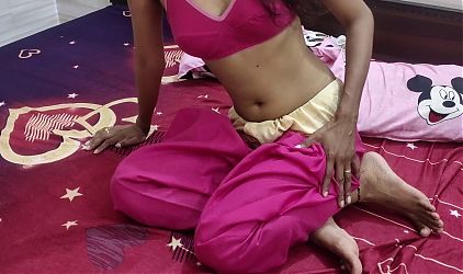 Super Hot Indian Collage Girl Romantic Love Sex Video Masturbations And Fingering Close-up Shaved Pussy